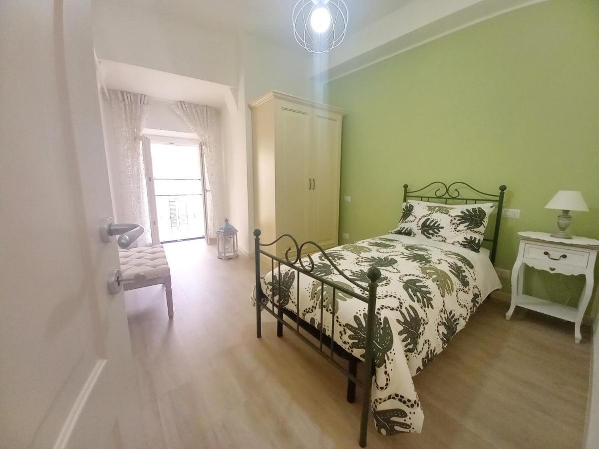 אסיסי B&B Maison Gabry מראה חיצוני תמונה