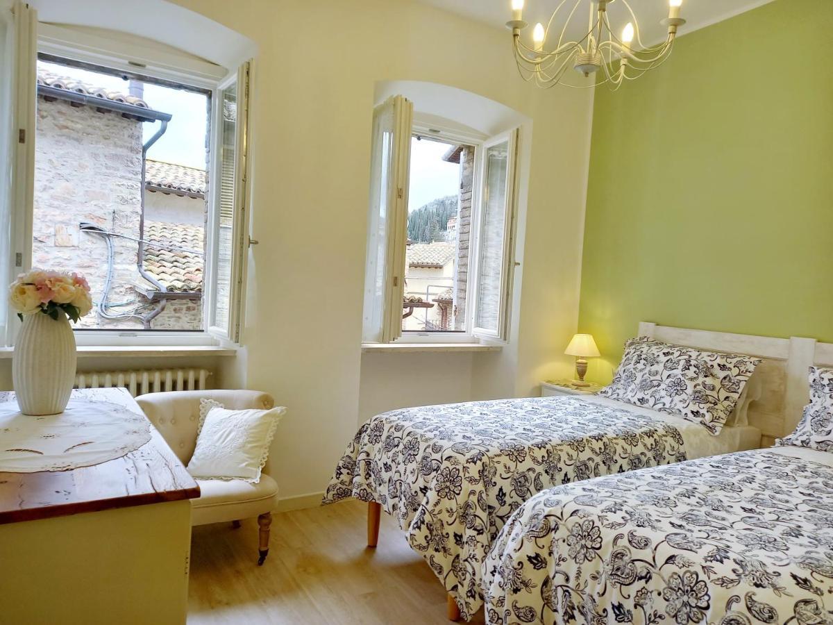 אסיסי B&B Maison Gabry מראה חיצוני תמונה