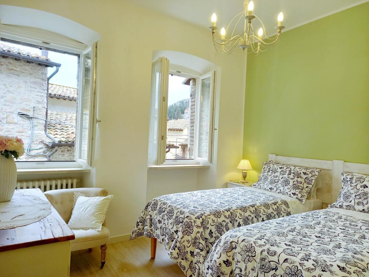אסיסי B&B Maison Gabry מראה חיצוני תמונה